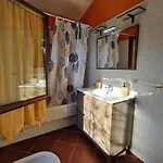 Alojamento de Acomodação e Pequeno-almoço Taccu Maccu Ulassai
