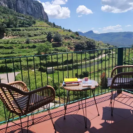 فندق مبيت وإفطار Taccu Maccu Ulassai